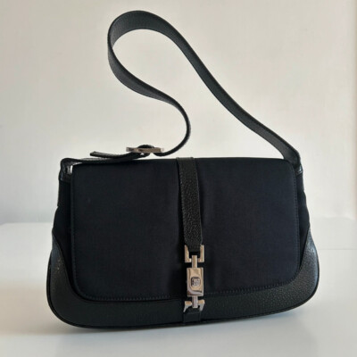 GUCCI sac JACKIE VINTAGE PM. SAC DE LUXE DE SECONDE MAIN ENTRUPY CERTIFIED