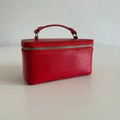 Louis Vuitton boîte à bijoux aythentique Le luxe de seconde main