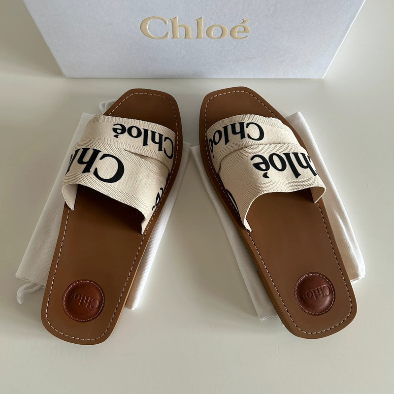 CHLOE MULES WOODY EN LIN POINTURE 40. SANDALES ETE. CHAUSSURES DE LUXE DE SECONDE MAIN. LUXE D'OCCASION PAS CHER CERTIFICAT D'AUTHENTICITE LES TRESORS DE DJEN