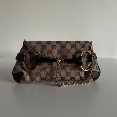 GUCCI SAC HORSEBIT MINI EN TOILE MONOGRAM. SAC DE LUXE DE SECONDE MAIN AUTHENTIQUE ENTRUPY. SAC DE LUXE D'OCCASION PAS CHER.
