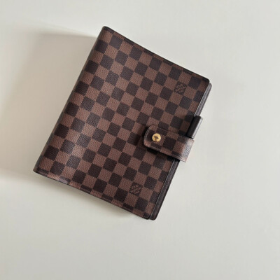 LOUIS VUITTON COUVERTURE POUR AGENDA GM DAMIER EBENE. LUXE DE SEONDE MAIN AUTHENTIQUE CERTIFICAT D'AUTHENTICITE ENTRUPY