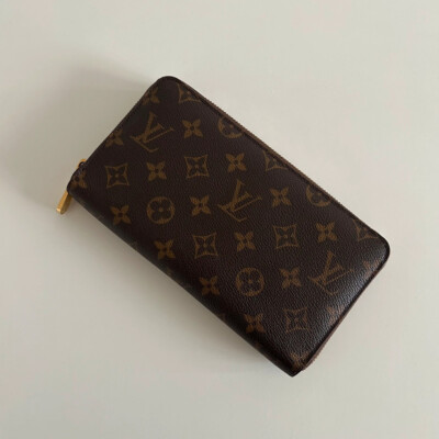 LOUIS VUITTON ORGANIZER ZIPPY MONOGRAM. LUXE DE SECONDE MAIN AUTHENTIQUE CERTIFICAT D'AUTHENTICITE ENTRUPY. PORTEFEUILLE DE LUXE D'OCCASION PAS CHER