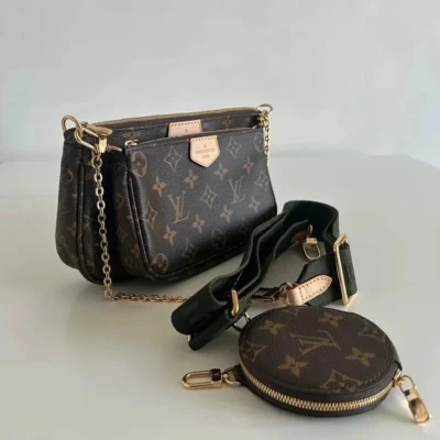 Louis Vuitton multi pochette accessoires bandoulière kaki. SAC DE LUXE DE SECONDE MAIN AUTHENTIQUE CERTIFICAT D'AUTHENTICITE ENTRUPY. SAC DE LUXE D'OCCASION PAS CHER