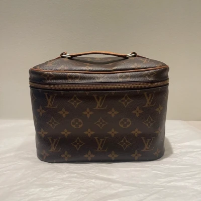 Louis Vuitton Nice BB monogram SAC DE LUXE DE SECONDE MAIN AUTHENTIQUE CERTIFICAT D'AUTHENTICITE ENTRUPY. SAC DE LUXE D'OCCASION PAS CHER.