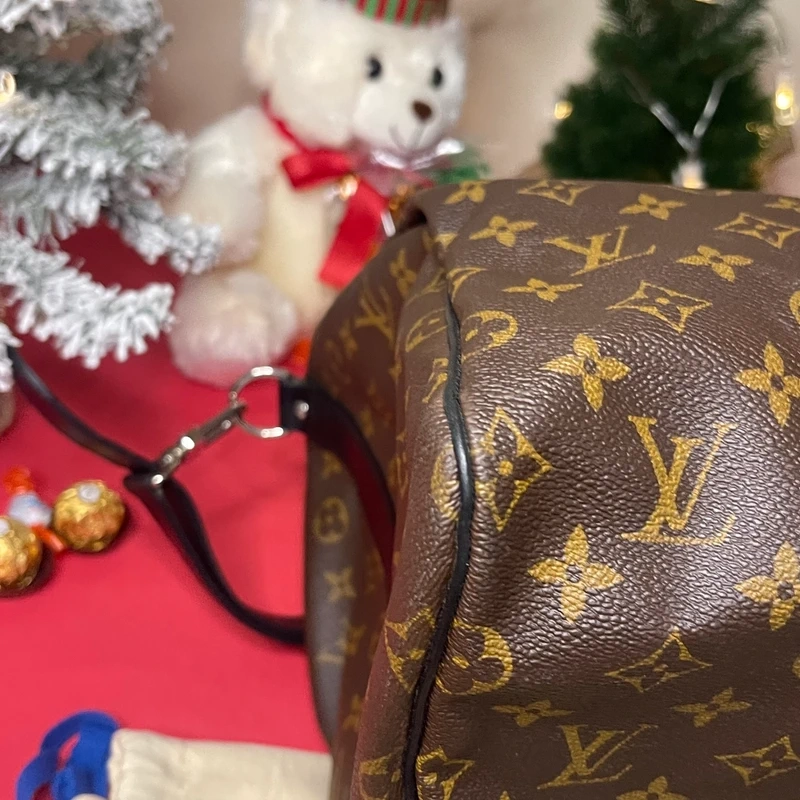 Louis Vuitton keepall bandoulière 55 monogram macassar. SAC DE LUXE DE SECONDE MAIN AUTHENTIQUE CERTIFICAT D'AUTHENTICITE ENTRUPY. SAC DE LUXE D'OCCASION PAS CHER. SAC DE VOYAGE DE LUXE
