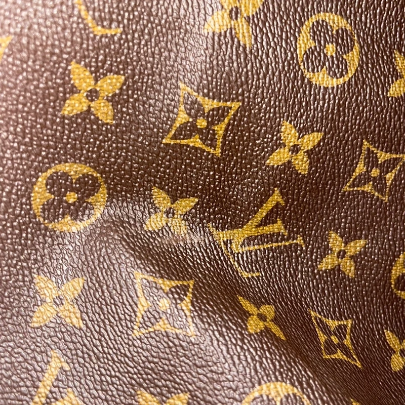 Louis Vuitton keepall bandoulière 55 monogram macassar. SAC DE LUXE DE SECONDE MAIN AUTHENTIQUE CERTIFICAT D'AUTHENTICITE ENTRUPY. SAC DE LUXE D'OCCASION PAS CHER. SAC DE VOYAGE DE LUXE