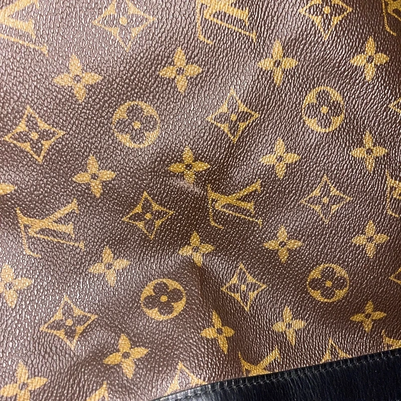 Louis Vuitton keepall bandoulière 55 monogram macassar. SAC DE LUXE DE SECONDE MAIN AUTHENTIQUE CERTIFICAT D'AUTHENTICITE ENTRUPY. SAC DE LUXE D'OCCASION PAS CHER. SAC DE VOYAGE DE LUXE