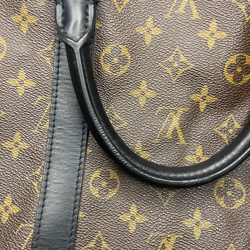Louis Vuitton keepall bandoulière 55 monogram macassar. SAC DE LUXE DE SECONDE MAIN AUTHENTIQUE CERTIFICAT D'AUTHENTICITE ENTRUPY. SAC DE LUXE D'OCCASION PAS CHER. SAC DE VOYAGE DE LUXE