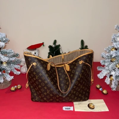 Louis Vuitton neverfull GM monogram SAC DE LUXE DE SECONDE MAIN AUTHENTIQUE CERTIFICAT D'AUTHENTICITE ENTRUPY. SAC DE LUXE D'OCCASION PAS CHER. LOUIS VUITTON FULL SET