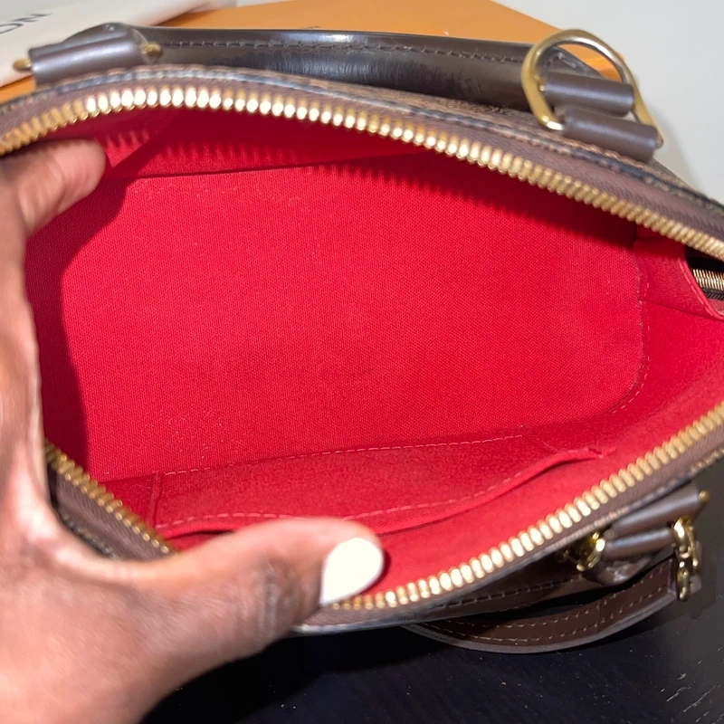 Louis Vuitton Alma BB authentique FULL SET SAC DE LUXE DE SECONDE MAIN AUTHENTIQUE CERTIFICAT D'AUTHENTICITE ENTRUPY. SAC DE LUXE D'OCCASION PAS CHER.