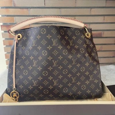 Louis Vuitton Artsy MM monogram FULL SET SAC DE LUXE DE SECONDE MAIN AUTHENTIQUE CERTIFICAT D'AUTHENTICITE ENTRUPY. SAC DE LUXE D'OCCASION PAS CHER.
