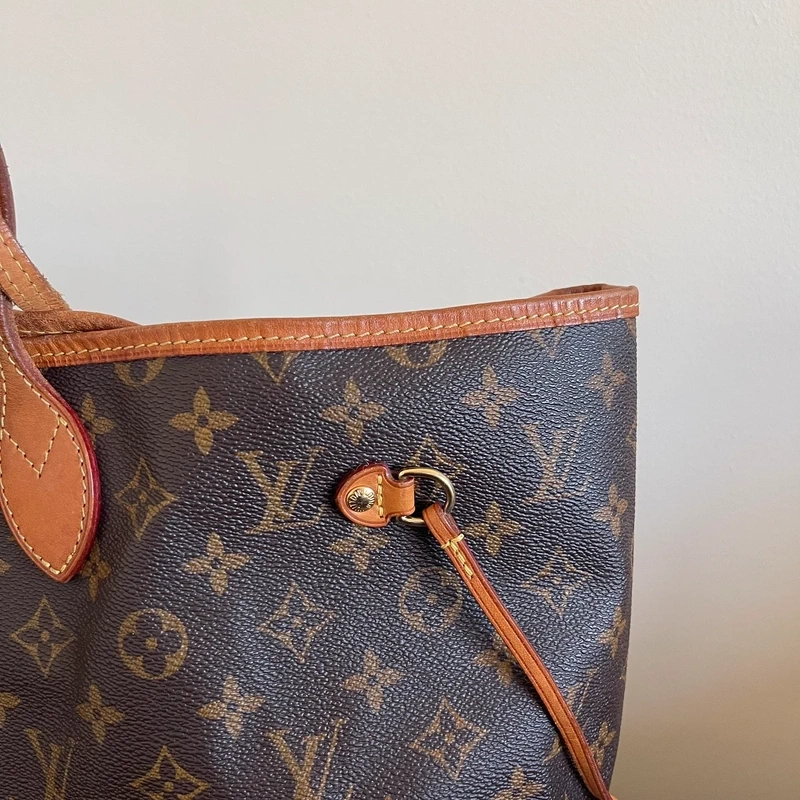 Louis Vuitton neverfull GM monogram SAC DE LUXE DE SECONDE MAIN AUTHENTIQUE CERTIFICAT D'AUTHENTICITE ENTRUPY. SAC DE LUXE D'OCCASION PAS CHER. LOUIS VUITTON FULL SET