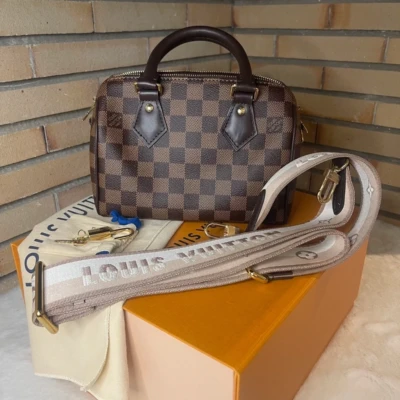 Louis Vuitton speedy 20 damier ébène FULL SET SAC DE LUXE DE SECONDE MAIN AUTHENTIQUE CERTIFICAT D'AUTHENTICITE ENTRUPY. SAC DE LUXE D'OCCASION PAS CHER.