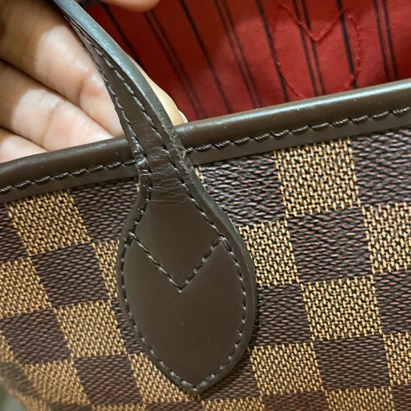 LOUIS VUITTON neverfull MM damier ébène LUXE DE SECONDE MAIN AUTHENTIQUE CERTIFICAT D'AUTHENTICITE ENTRUPY. SAC DE LUXE D'OCCASION PAS CHER LOUIS VUITTON FULL SET