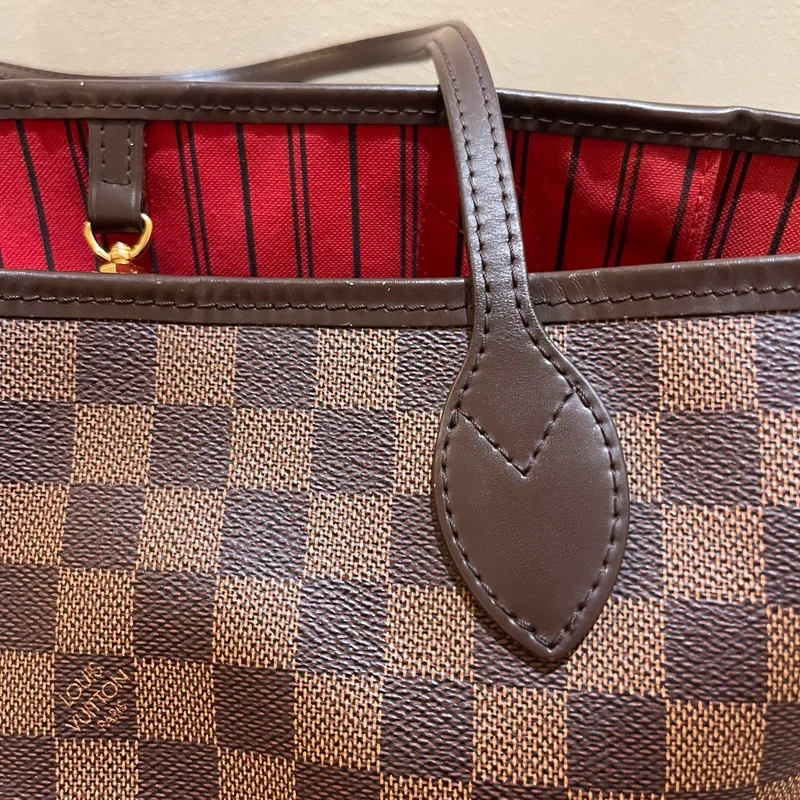 LOUIS VUITTON neverfull MM damier ébène LUXE DE SECONDE MAIN AUTHENTIQUE CERTIFICAT D'AUTHENTICITE ENTRUPY. SAC DE LUXE D'OCCASION PAS CHER LOUIS VUITTON FULL SET