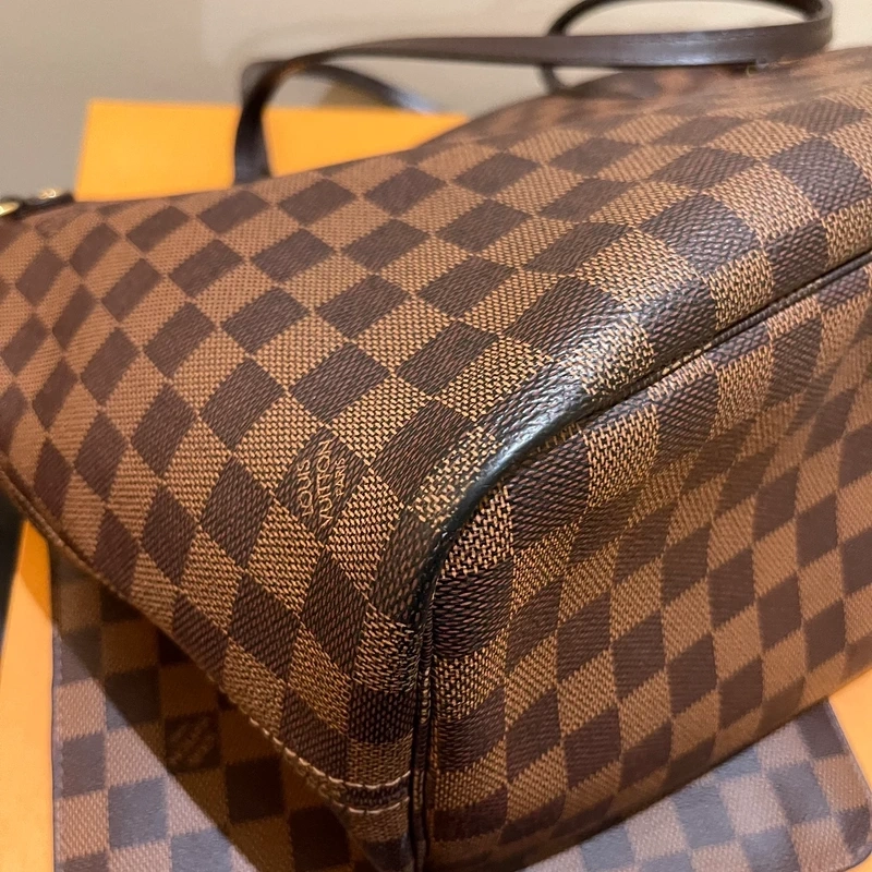 LOUIS VUITTON neverfull MM damier ébène LUXE DE SECONDE MAIN AUTHENTIQUE CERTIFICAT D'AUTHENTICITE ENTRUPY. SAC DE LUXE D'OCCASION PAS CHER LOUIS VUITTON FULL SET