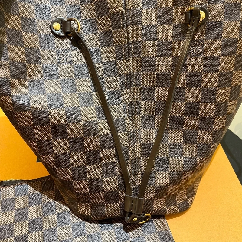 LOUIS VUITTON neverfull MM damier ébène LUXE DE SECONDE MAIN AUTHENTIQUE CERTIFICAT D'AUTHENTICITE ENTRUPY. SAC DE LUXE D'OCCASION PAS CHER LOUIS VUITTON FULL SET