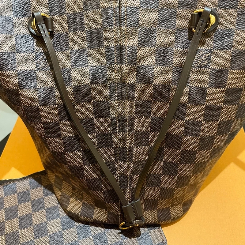 LOUIS VUITTON neverfull MM damier ébène LUXE DE SECONDE MAIN AUTHENTIQUE CERTIFICAT D'AUTHENTICITE ENTRUPY. SAC DE LUXE D'OCCASION PAS CHER LOUIS VUITTON FULL SET