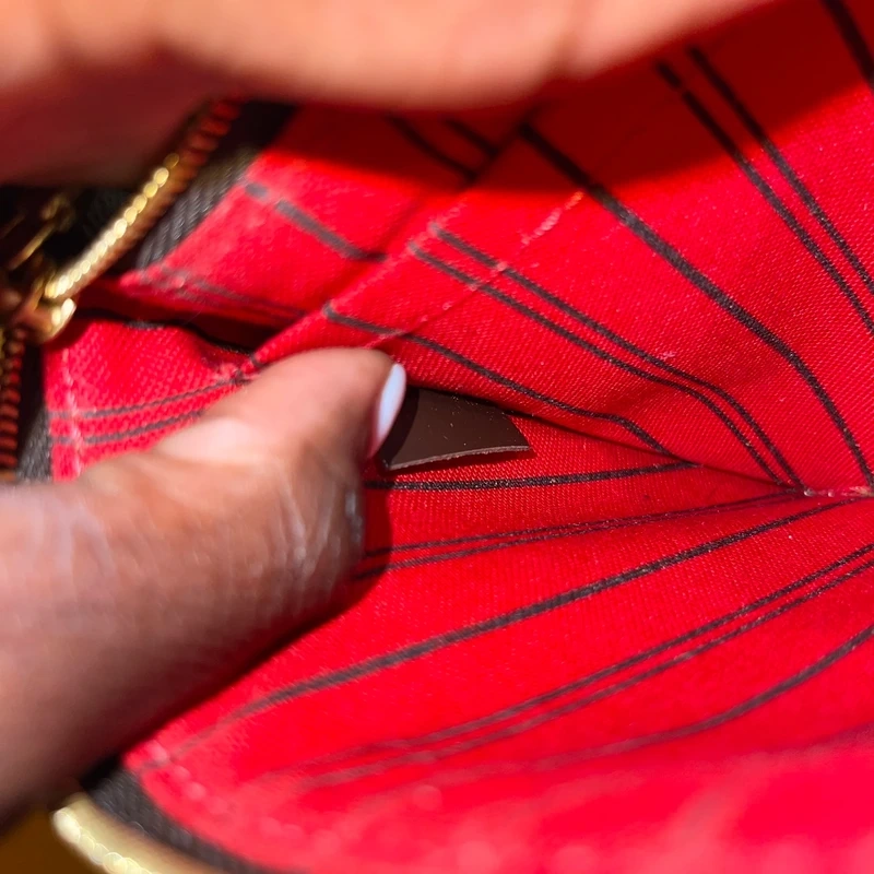 LOUIS VUITTON neverfull MM damier ébène LUXE DE SECONDE MAIN AUTHENTIQUE CERTIFICAT D'AUTHENTICITE ENTRUPY. SAC DE LUXE D'OCCASION PAS CHER LOUIS VUITTON FULL SET