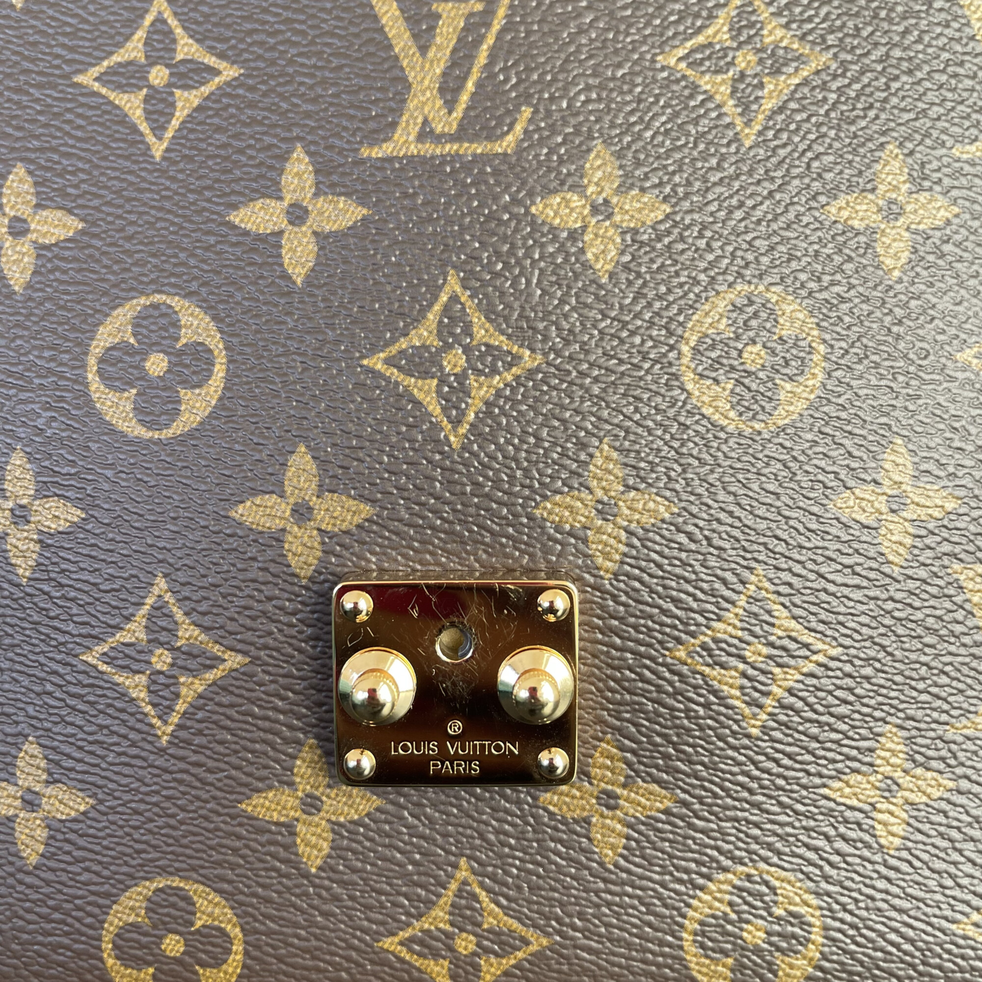 Louis Vuitton Métis monogram LUXE DE SECONDE MAIN AUTHENTIQUE CERTIFICAT D'AUTHENTICITE ENTRUPY. SAC DE LUXE D'OCCASION PAS CHER LOUIS VUITTON FULL SET