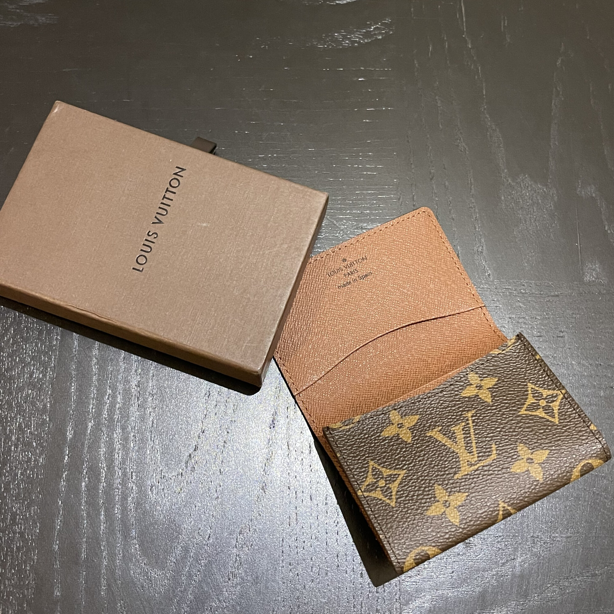 LUXE DE SECONDE MAIN AUTHENTIQUE CERTIFICAT D'AUTHENTICITE ENTRUPY. SAC DE LUXE D'OCCASION PAS CHER LOUIS VUITTON FULL SET