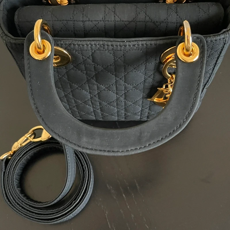 Dior sac Lady dior mini en nylon noir bijouterie dorée LUXE DE SECONDE MAIN AUTHENTIQUE CERTIFICAT D'AUTHENTICITE ENTRUPY. SAC DE LUXE D'OCCASION PAS CHER DIOR FULL SET