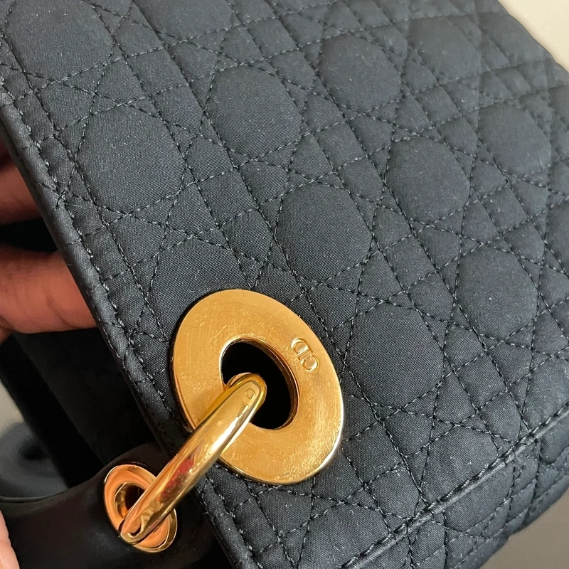 Dior sac Lady dior mini en nylon noir bijouterie dorée LUXE DE SECONDE MAIN AUTHENTIQUE CERTIFICAT D'AUTHENTICITE ENTRUPY. SAC DE LUXE D'OCCASION PAS CHER DIOR FULL SET