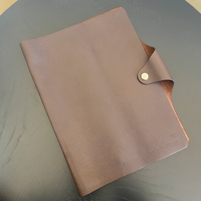 Hermes couverture de cahier XL cuir togo chocolat LUXE DE SECONDE MAIN AUTHENTIQUE CERTIFICAT D'AUTHENTICITE ENTRUPY. SAC DE LUXE D'OCCASION PAS CHER HERMES ULYSSE FULL SET.