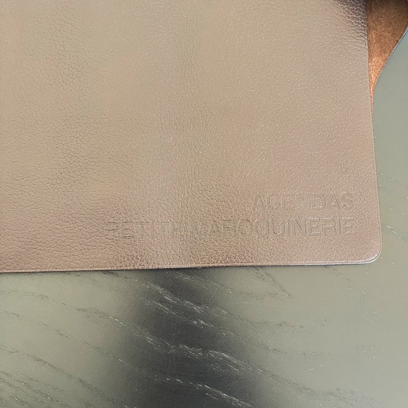 Hermes couverture de cahier XL cuir togo chocolat LUXE DE SECONDE MAIN AUTHENTIQUE CERTIFICAT D'AUTHENTICITE ENTRUPY. SAC DE LUXE D'OCCASION PAS CHER HERMES ULYSSE FULL SET.