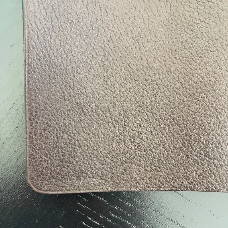 Hermes couverture de cahier XL cuir togo chocolat LUXE DE SECONDE MAIN AUTHENTIQUE CERTIFICAT D'AUTHENTICITE ENTRUPY. SAC DE LUXE D'OCCASION PAS CHER HERMES ULYSSE FULL SET.