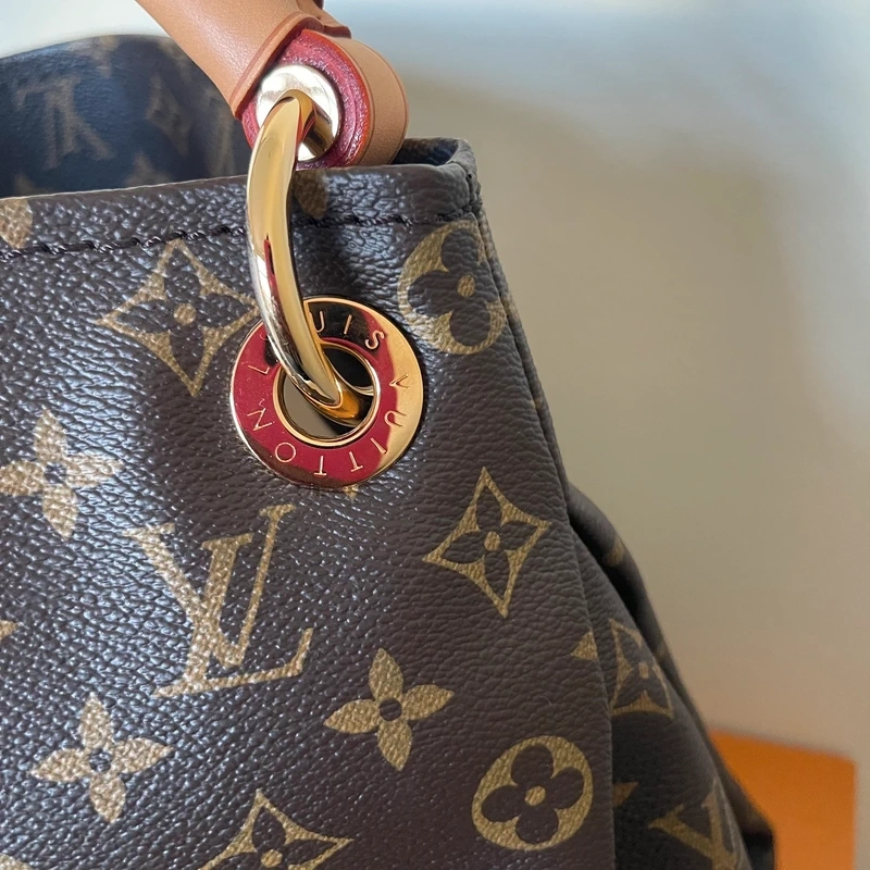 LOUIS VUITTON Artsy Monogram LUXE DE SECONDE MAIN AUTHENTIQUE CERTIFICAT D'AUTHENTICITE ENTRUPY. SAC DE LUXE D'OCCASION PAS CHER LOUIS VUITTON FULL SET