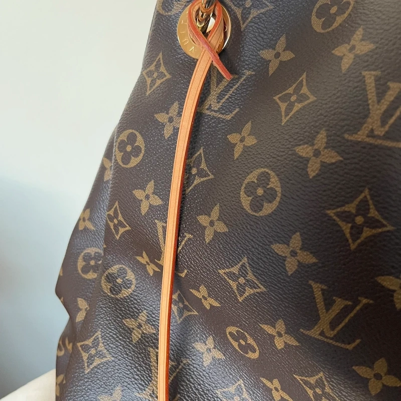 LOUIS VUITTON Artsy Monogram LUXE DE SECONDE MAIN AUTHENTIQUE CERTIFICAT D'AUTHENTICITE ENTRUPY. SAC DE LUXE D'OCCASION PAS CHER LOUIS VUITTON FULL SET