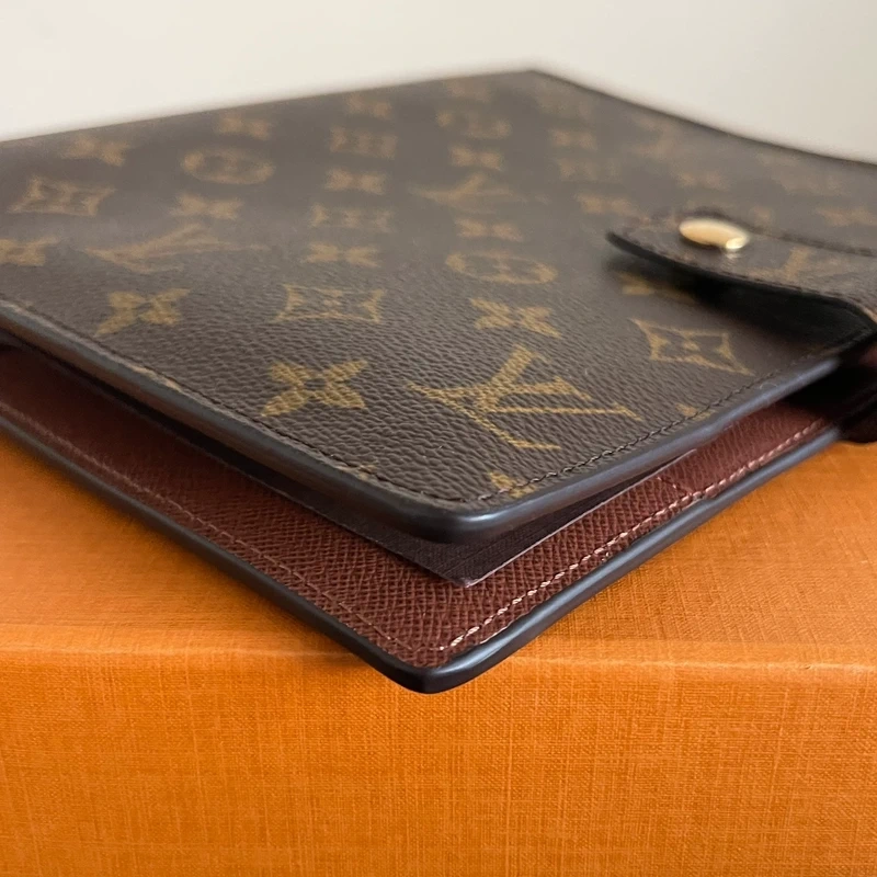 LOUIS VUITTON couverture pour agenda monogram GM LUXE DE SECONDE MAIN AUTHENTIQUE CERTIFICAT D'AUTHENTICITE ENTRUPY. SAC DE LUXE D'OCCASION PAS CHER LOUIS VUITTON FULL SET