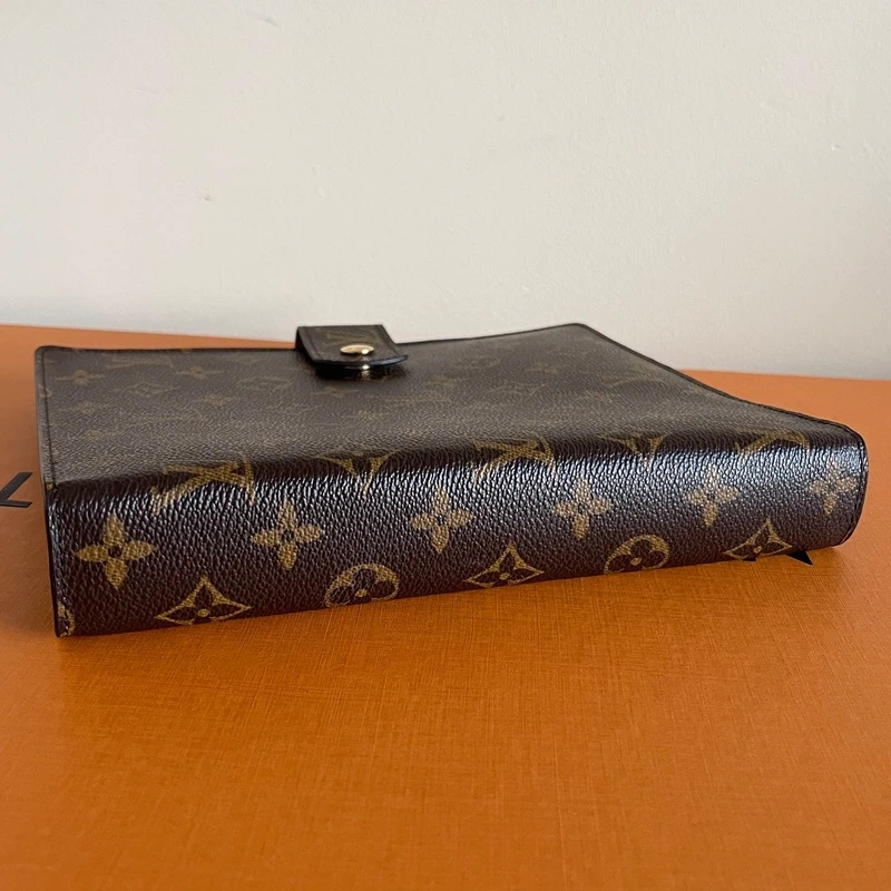 LOUIS VUITTON couverture pour agenda monogram GM LUXE DE SECONDE MAIN AUTHENTIQUE CERTIFICAT D'AUTHENTICITE ENTRUPY. SAC DE LUXE D'OCCASION PAS CHER LOUIS VUITTON FULL SET