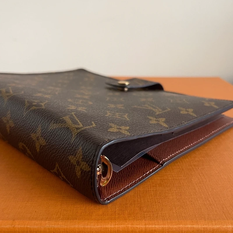 LOUIS VUITTON couverture pour agenda monogram GM LUXE DE SECONDE MAIN AUTHENTIQUE CERTIFICAT D'AUTHENTICITE ENTRUPY. SAC DE LUXE D'OCCASION PAS CHER LOUIS VUITTON FULL SET