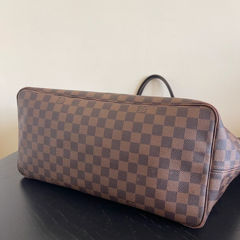 LOUIS VUITTON neverfull GM damier ébène LUXE DE SECONDE MAIN AUTHENTIQUE CERTIFICAT D'AUTHENTICITE ENTRUPY. SAC DE LUXE D'OCCASION PAS CHER LOUIS VUITTON FULL SET