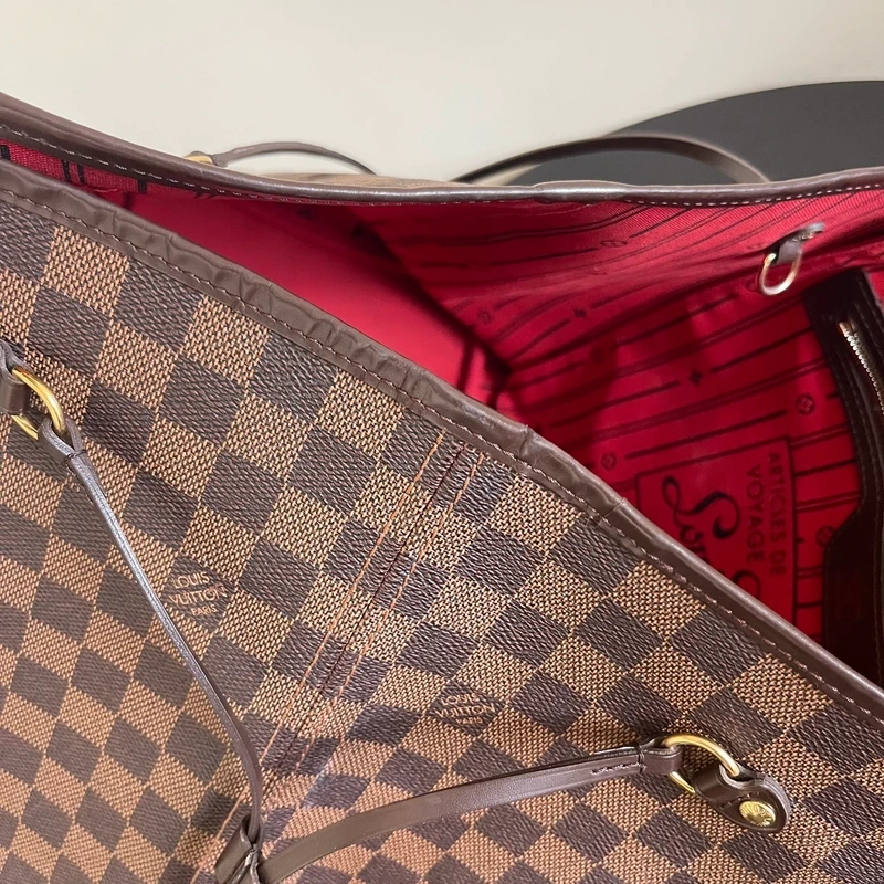 LOUIS VUITTON neverfull GM damier ébène LUXE DE SECONDE MAIN AUTHENTIQUE CERTIFICAT D'AUTHENTICITE ENTRUPY. SAC DE LUXE D'OCCASION PAS CHER LOUIS VUITTON FULL SET