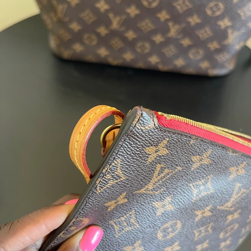 LOUIS VUITTON neverfull MM pivoine LUXE DE SECONDE MAIN AUTHENTIQUE CERTIFICAT D'AUTHENTICITE ENTRUPY. SAC DE LUXE D'OCCASION PAS CHER LOUIS VUITTON FULL SET