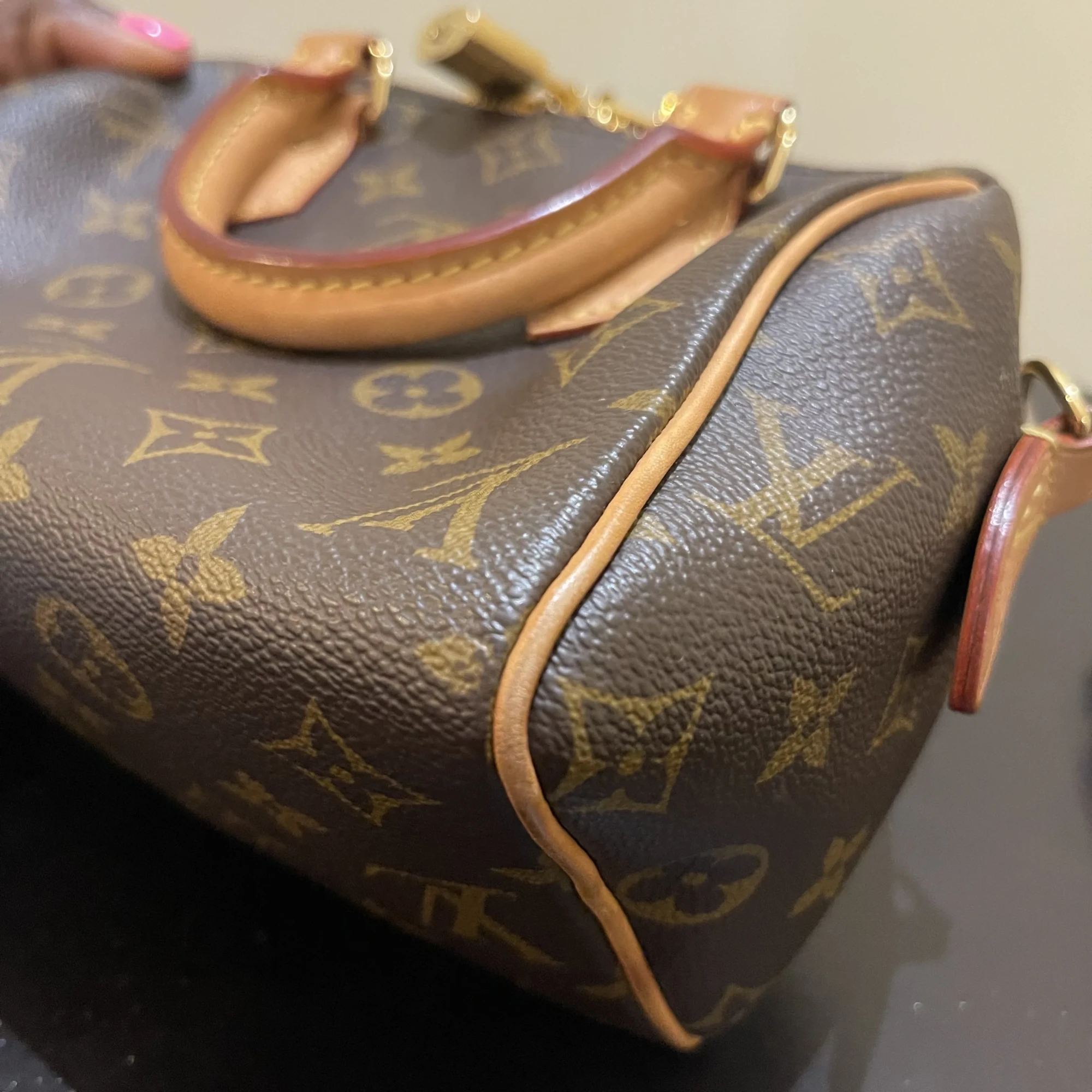 Louis Vuitton speedy 20 bandoulière monogram LUXE DE SECONDE MAIN AUTHENTIQUE CERTIFICAT D'AUTHENTICITE ENTRUPY. SAC DE LUXE D'OCCASION PAS CHER LOUIS VUITTON FULL SET