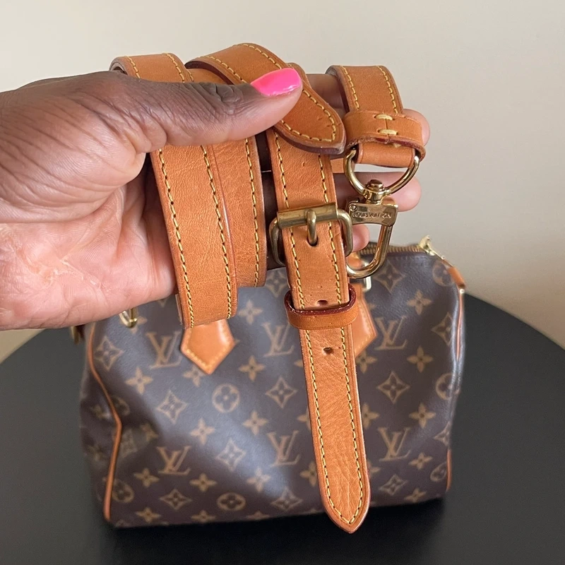 LOUIS VUITTON speedy 25 monogram LUXE DE SECONDE MAIN AUTHENTIQUE CERTIFICAT D'AUTHENTICITE ENTRUPY. SAC DE LUXE D'OCCASION PAS CHER LOUIS VUITTON FULL SET
