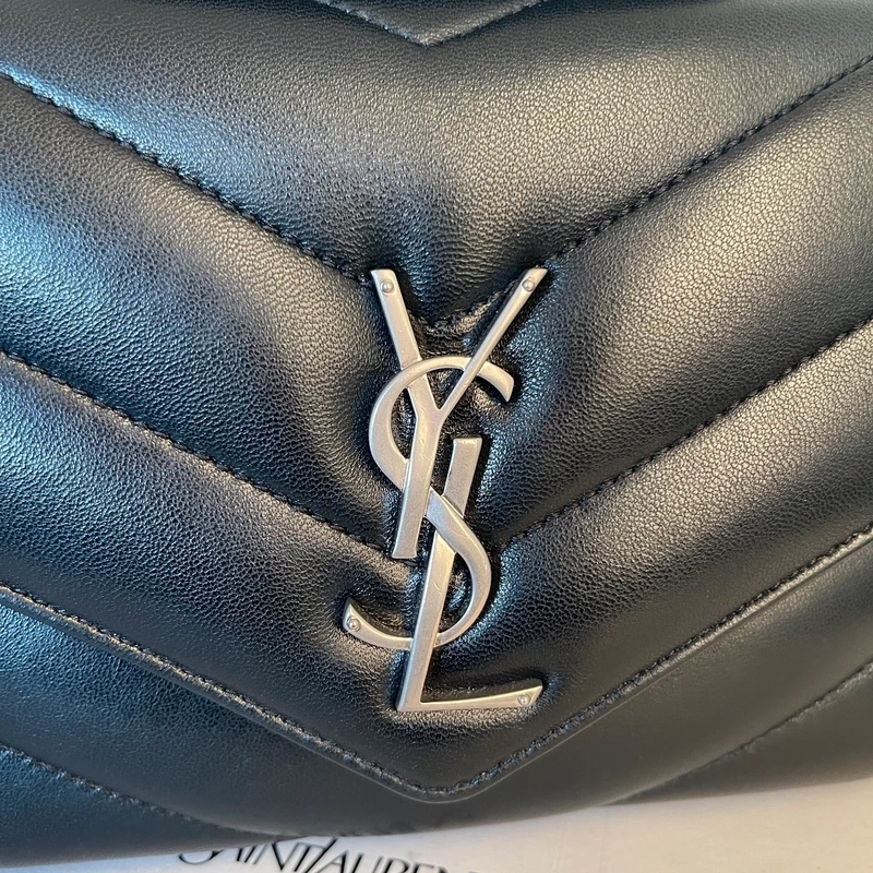 YSL Loulou SMALL Nouvelle Version 13