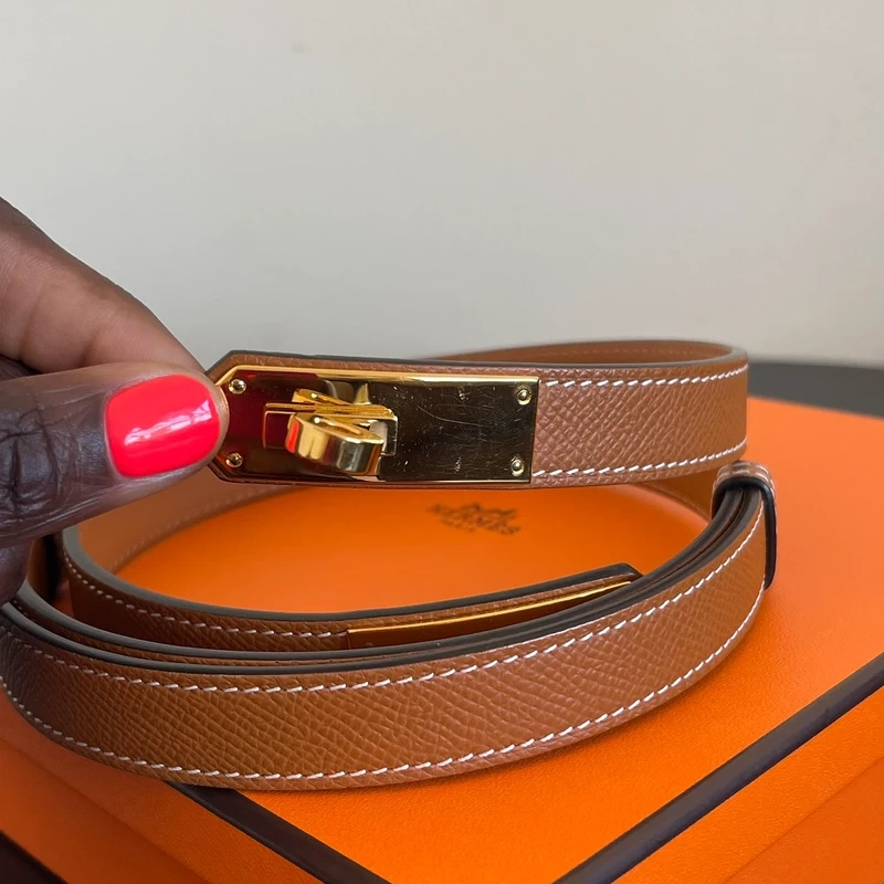 HERMES ceinture Kelly veau Epsom gold LUXE DE SECONDE MAIN AUTHENTIQUE CERTIFICAT D'AUTHENTICITE ENTRUPY. SAC DE LUXE D'OCCASION PAS CHER. HERMES FULL SET