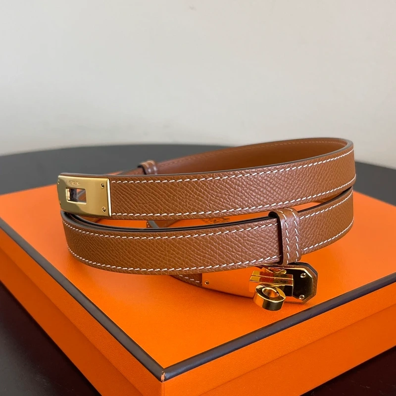 HERMES ceinture Kelly veau Epsom gold LUXE DE SECONDE MAIN AUTHENTIQUE CERTIFICAT D'AUTHENTICITE ENTRUPY. SAC DE LUXE D'OCCASION PAS CHER. HERMES FULL SET