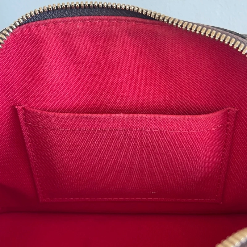 LOUIS VUITTON Alma BB damier ébène LUXE DE SECONDE MAIN AUTHENTIQUE CERTIFICAT D'AUTHENTICITE ENTRUPY. SAC DE LUXE D'OCCASION PAS CHER LOUIS VUITTON FULL SET.