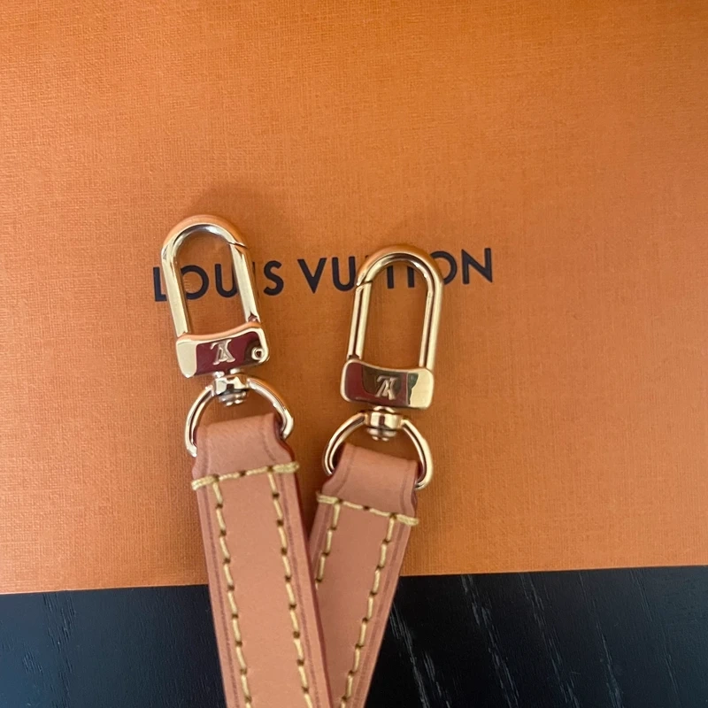 LOUIS VUITTON nano noé monogram LUXE DE SECONDE MAIN AUTHENTIQUE CERTIFICAT D'AUTHENTICITE ENTRUPY. SAC DE LUXE D'OCCASION PAS CHER LOUIS VUITTON FULL SET.