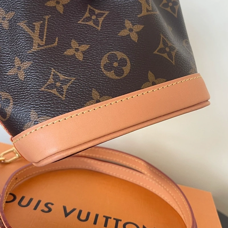 LOUIS VUITTON nano noé monogram LUXE DE SECONDE MAIN AUTHENTIQUE CERTIFICAT D'AUTHENTICITE ENTRUPY. SAC DE LUXE D'OCCASION PAS CHER LOUIS VUITTON FULL SET.
