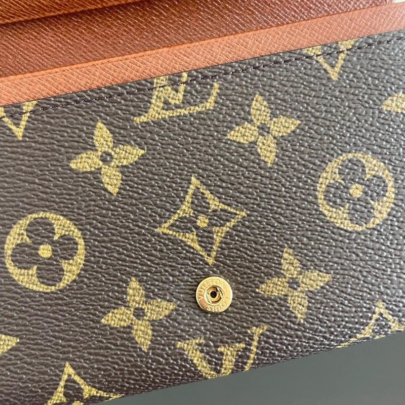 LOUIS VUITTON portefeuille bifold monogram LUXE DE SECONDE MAIN AUTHENTIQUE CERTIFICAT D'AUTHENTICITE ENTRUPY. SAC DE LUXE D'OCCASION PAS CHER LOUIS VUITTON FULL SET.
