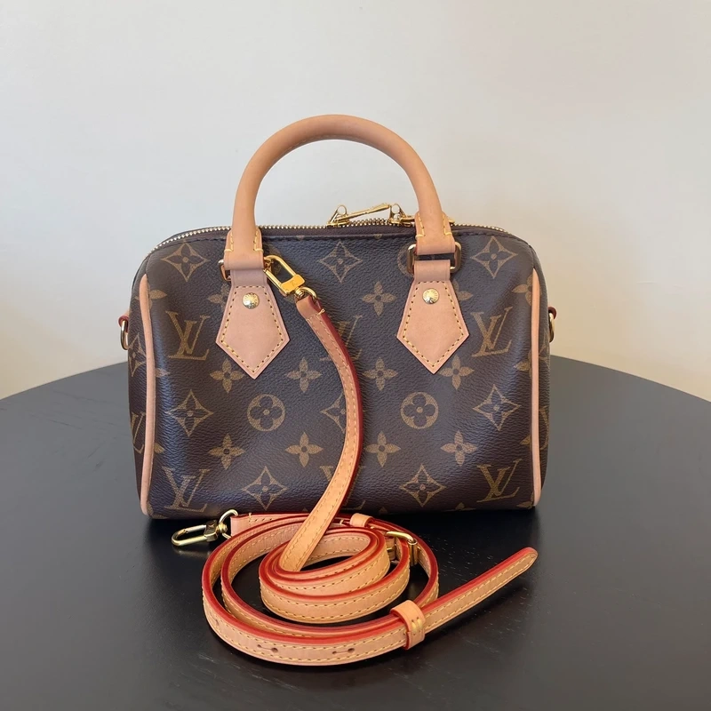 LOUIS VUITTON speedy 20 bandoulière LUXE DE SECONDE MAIN AUTHENTIQUE. SAC D'OCCASION PAS CHER CERTIFICAT D'AUTHENTICITE ENTRUPY. LOUIS VUITTON FULL SET