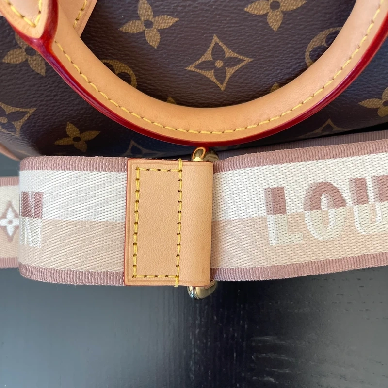 Louis Vuitton speedy 20 bandoulière monogram LUXE DE SECONDE MAIN AUTHENTIQUE CERTIFICAT D'AUTHENTICITE ENTRUPY. SAC DE LUXE D'OCCASION PAS CHER LOUIS VUITTON FULL SET