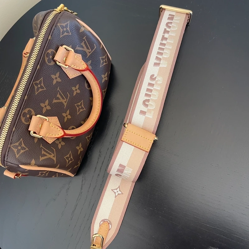 Louis Vuitton speedy 20 bandoulière monogram LUXE DE SECONDE MAIN AUTHENTIQUE CERTIFICAT D'AUTHENTICITE ENTRUPY. SAC DE LUXE D'OCCASION PAS CHER LOUIS VUITTON FULL SET